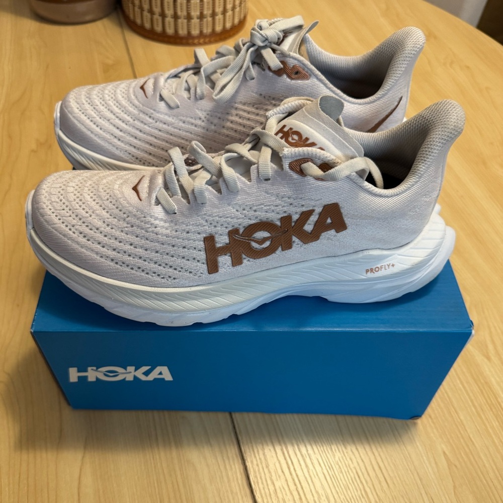 Hoka Mach 5 women’s